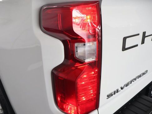 Used 2022 Chevrolet Silverado 3500 LT w/ Convenience Package image 28