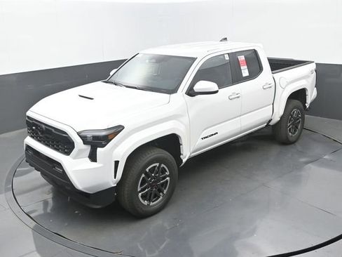 New 2026 Toyota Tacoma TRD Sport AWD/4WD image 29