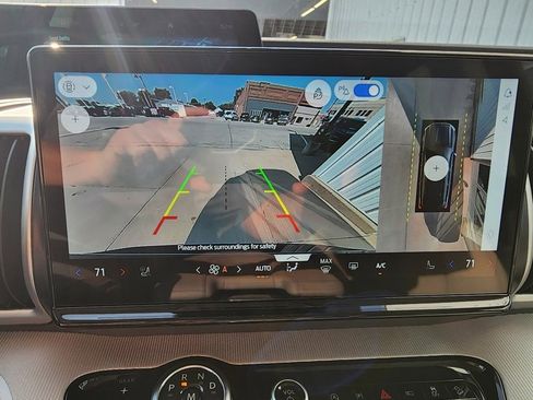 New 2025 Ford Expedition Active image 23