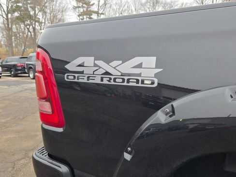 Used 2019 RAM 1500 Big Horn image 12