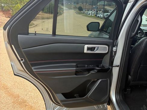 Used 2023 Ford Explorer ST-Line w/ Class IV Trailer Tow Package image 25