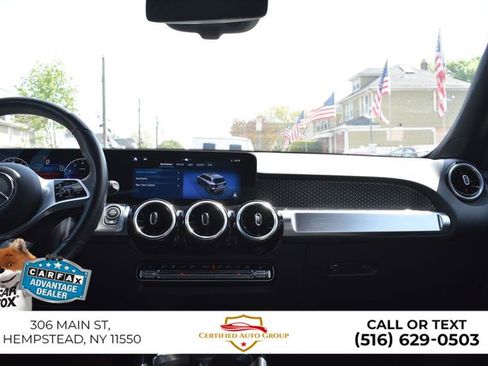 Used 2025 Mercedes-Benz GLB 250 image 32