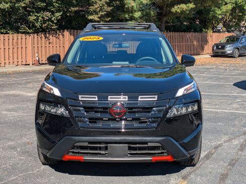 Certified 2025 Nissan Rogue SV image 2