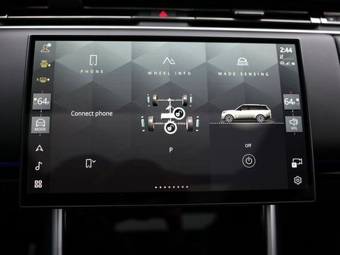 Used 2025 Land Rover Range Rover SE image 15