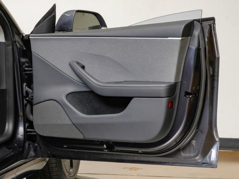 Used 2024 Tesla Model 3 Standard Range RWD image 39
