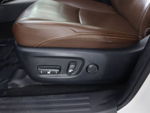 Used 2020 Toyota 4Runner Limited image 31