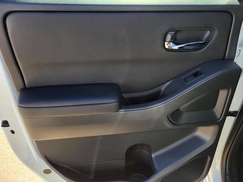 New 2026 Nissan Frontier SV w/ SV Convenience Package RWD image 14