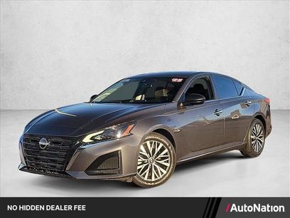 Used 2025 Nissan Altima 2.5 SV