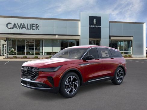 Used 2025 Lincoln Nautilus Premier w/ Equipment Group 102A image 1