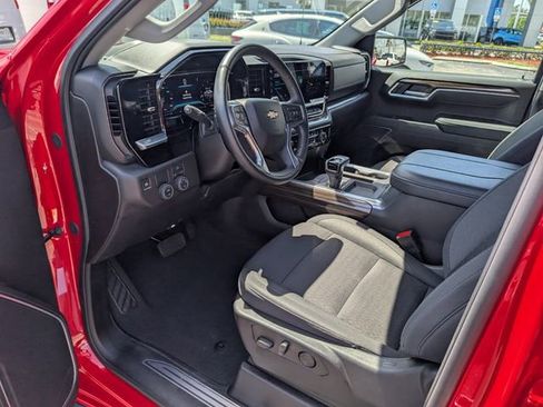 Used 2025 Chevrolet Silverado 1500 LT w/ Protection Package RWD image 11