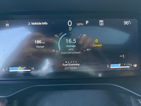 Used 2023 Jeep Grand Cherokee Summit w/ Luxury Tech Group V AWD/4WD image 29