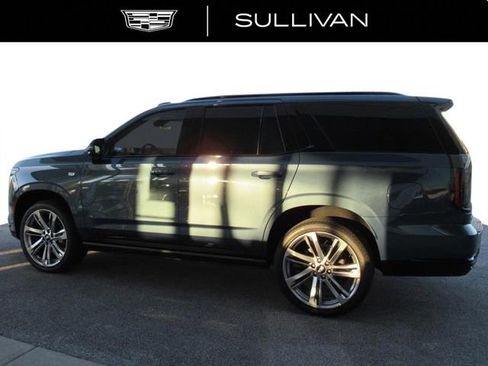 Certified 2025 Cadillac Escalade Sport Platinum image 5