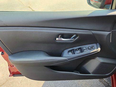 Used 2023 Nissan Sentra SV FWD image 12