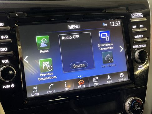 Used 2018 Nissan Murano Platinum w/ Cargo Package image 23