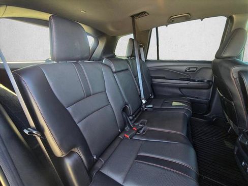 Used 2022 Honda Passport TrailSport image 27