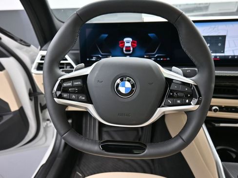 New 2025 BMW 330i xDrive Sedan w/ Convenience Package AWD/4WD image 12
