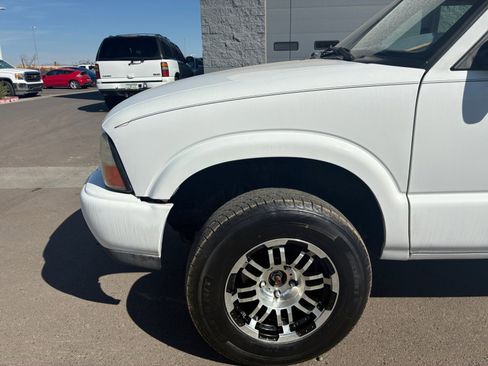 Used 1998 GMC Jimmy SLS w/ Marketing Opt Pkg 2 image 10