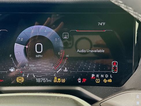 Used 2024 GMC Acadia Elevation FWD image 14