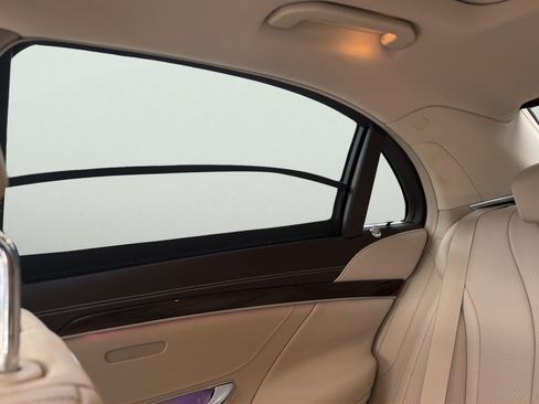 Used 2019 Mercedes-Benz S 450 Sedan image 29