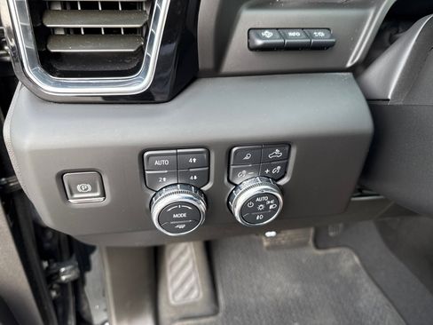 Used 2023 GMC Sierra 1500 Denali w/ Technology Package image 26