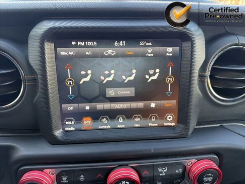 Certified 2022 Jeep Gladiator Overland AWD/4WD image 70