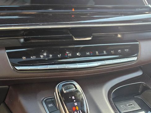 Certified 2023 Cadillac Escalade ESV Sport Platinum w/ LPO, ONYX Package AWD/4WD image 38