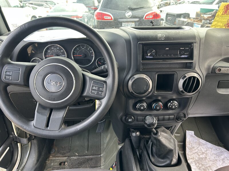 Used 2015 Jeep Wrangler Unlimited Sport w/ Trailer Tow Group AWD/4WD image 15