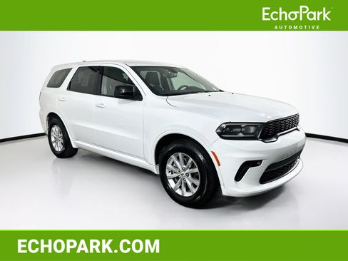 Used 2025 Dodge Durango GT RWD image 1
