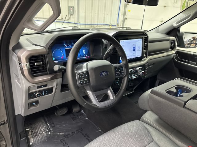 Used 2025 Ford F150 XLT w/ Equipment Group 301A Standard AWD/4WD image 17
