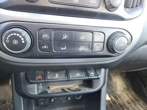 Used 2015 Chevrolet Colorado LT w/ LT Convenience Package image 15