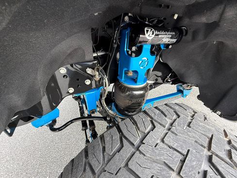 Used 2020 Ford F250 Platinum w/ FX4 Off-Road Package image 39