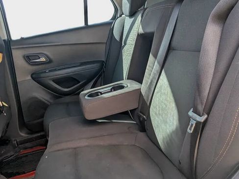 Used 2017 Chevrolet Trax LS image 14