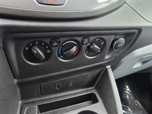 Used 2017 Ford Transit 350 XLT image 21