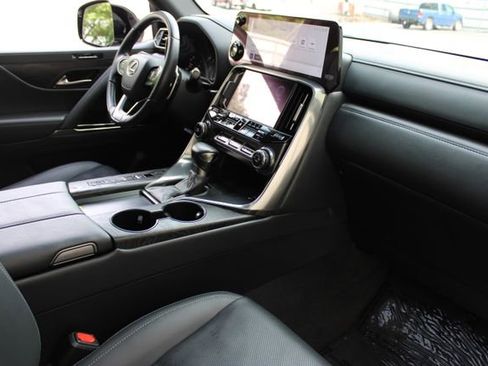 Used 2024 Lexus LX 600 4WD w/ Appearance Package image 14