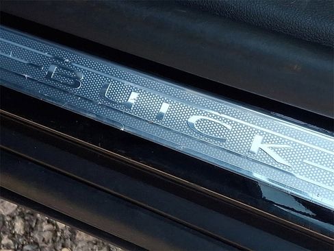 Used 2022 Buick Encore Preferred image 29