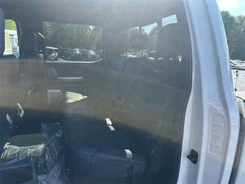 New 2026 Ford F250 Platinum image 15