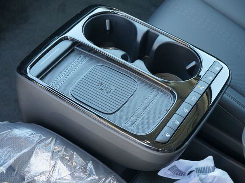 New 2026 Hyundai Ioniq 5 Limited image 13