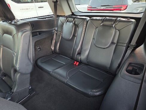 Used 2025 Lincoln Aviator 2WD image 18