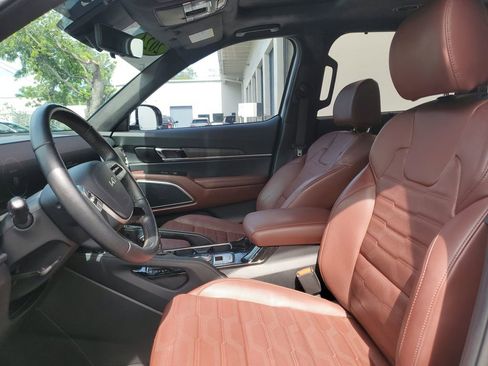 Used 2024 Kia Telluride SX Prestige AWD/4WD image 18