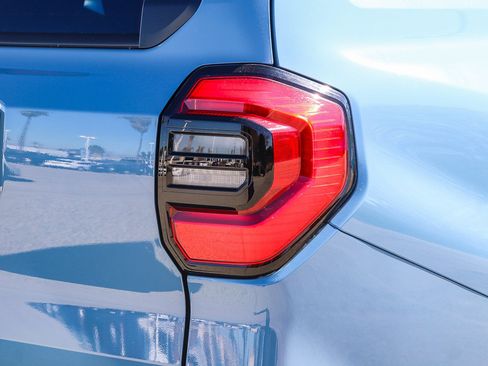 Certified 2025 Toyota 4Runner TRD Off-Road image 12