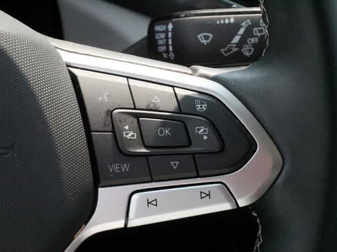 Certified 2023 Volkswagen Taos SEL AWD/4WD image 25