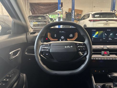 Used 2026 Kia K4 FWD image 34