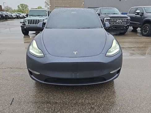 Used 2020 Tesla Model Y Long Range AWD/4WD image 2