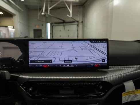 Certified 2025 BMW 430i xDrive Coupe w/ M Sport Package image 17