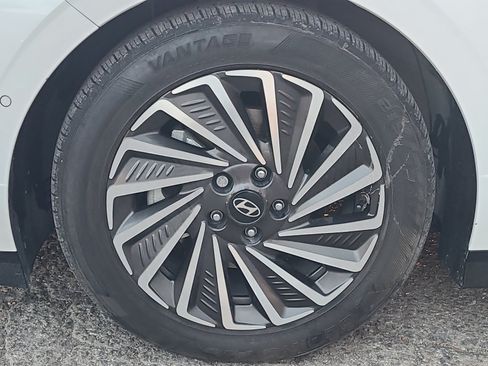 Used 2024 Hyundai Sonata Limited FWD image 11
