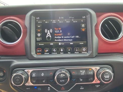 Used 2023 Jeep Wrangler Unlimited Rubicon 4xe image 21