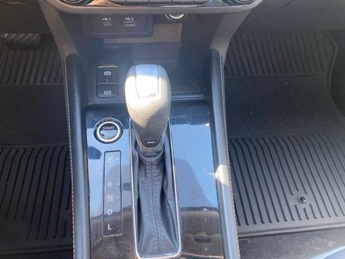 Used 2023 Nissan Kicks SR w/ SR Premium Package FWD image 19