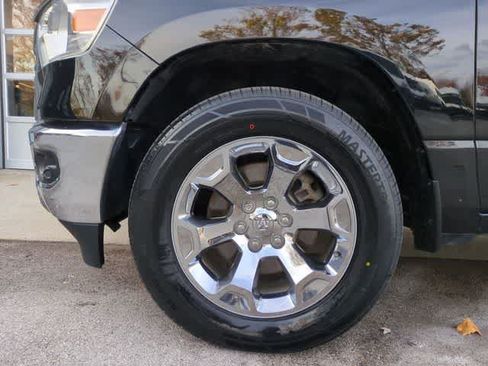 Used 2020 RAM 1500 Big Horn AWD/4WD image 14