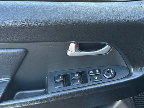 Used 2013 Kia Sportage LX w/ Convenience Pkg AWD/4WD image 11