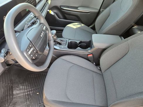 New 2026 Kia K4 FWD image 10